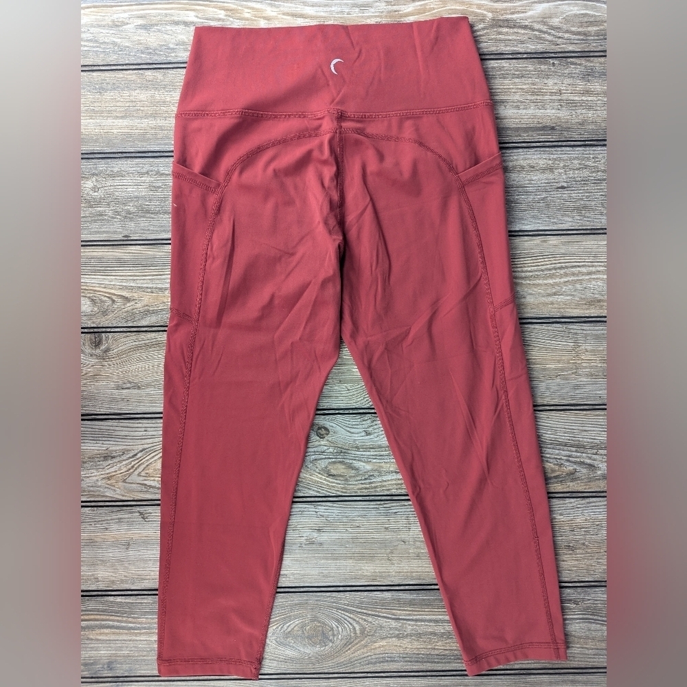 Zyia Active Size 8-10 Like New In Burnt Red With Pockets